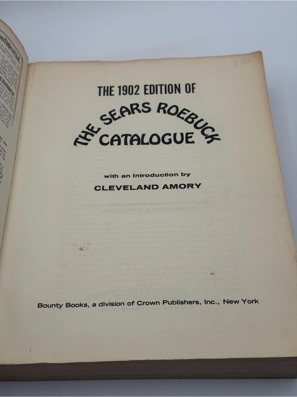 1902 Edition of The Sears, Roebuck Catalogue 1969 Vintage Paperback Book